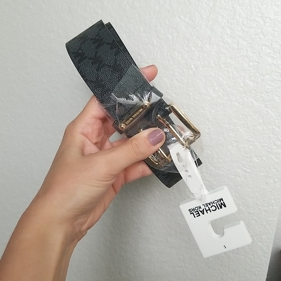 Michael Kors Logo Belt, NWT -- Small - Picture 2 of 11